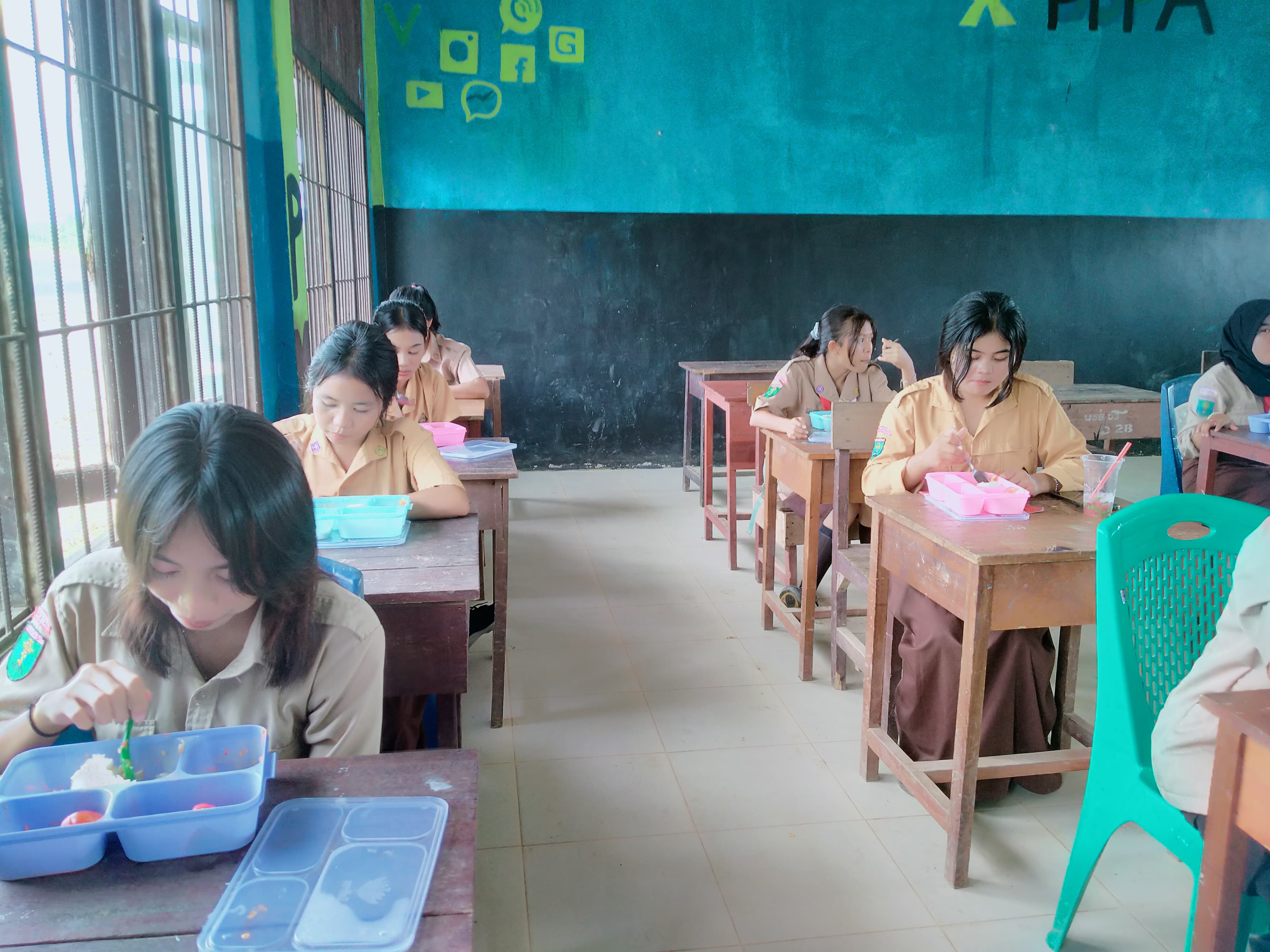 monitoring-dan-evaluasi-program-makan-bergizi-gratis-mbg-di-smk-negeri-1-bengkayang-347387